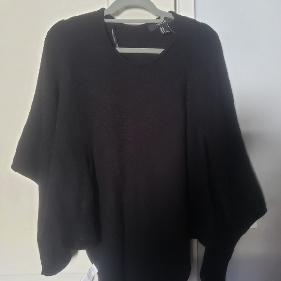 Sueter - Picture 2 of 2